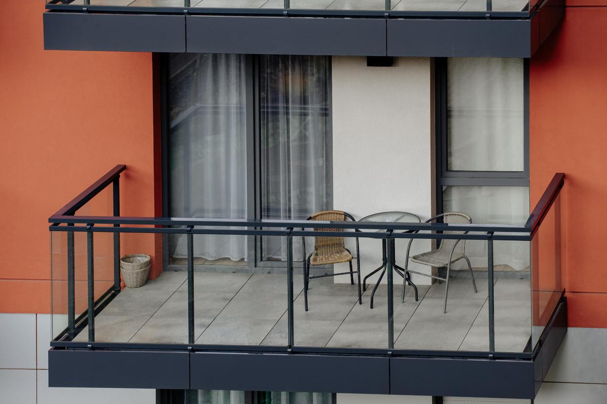 Like Home Apartments Krasków Exterior foto