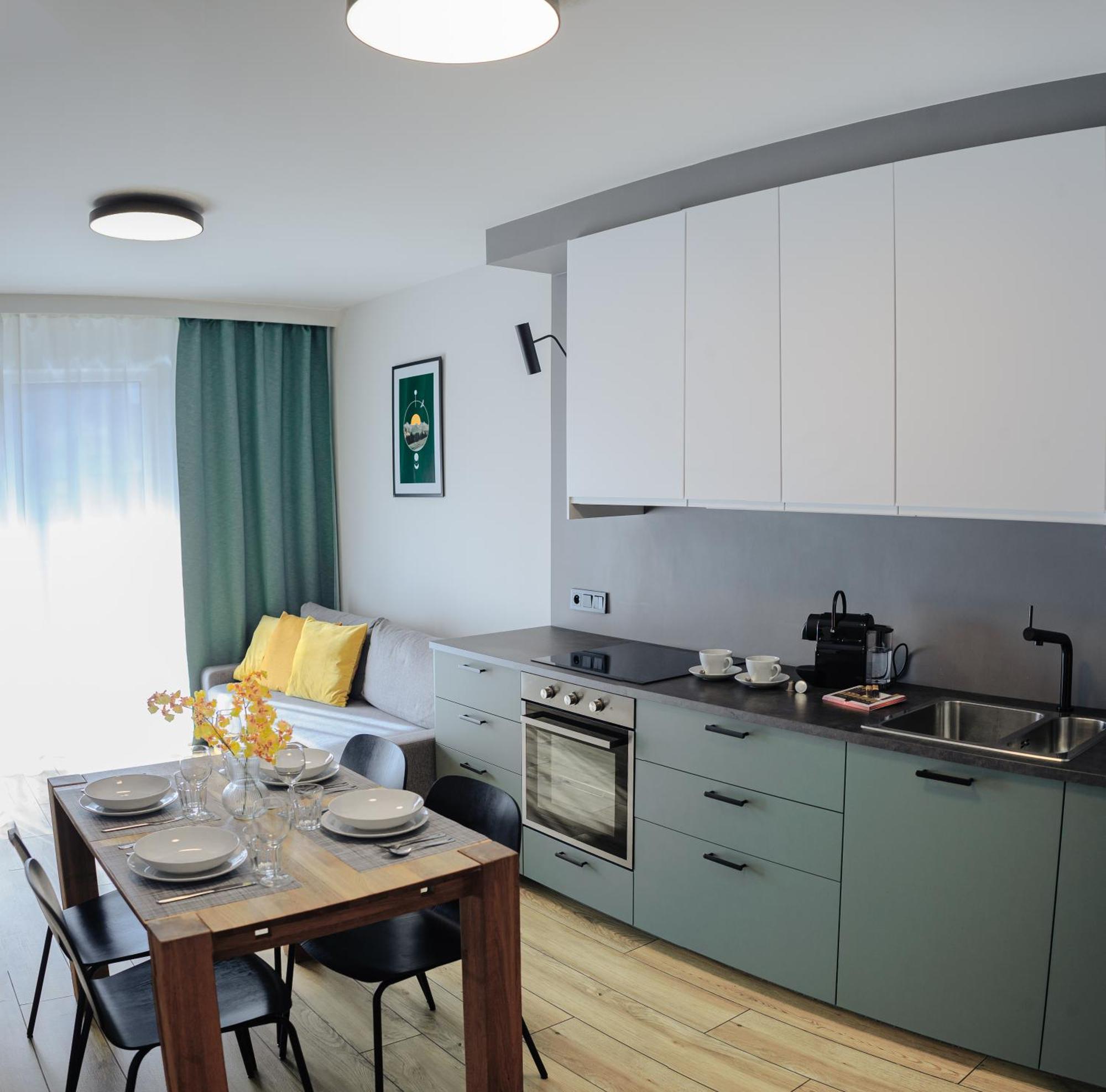Like Home Apartments Krasków Exterior foto